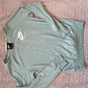 Nike women's sweatershirt size small